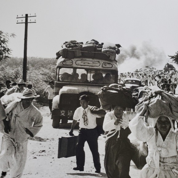 1982 MGM/UA Movie Photo 8x10 Inchon Mitsuhari Ishii Terence Young Moore IN-6 B&W - Picture 3 of 12